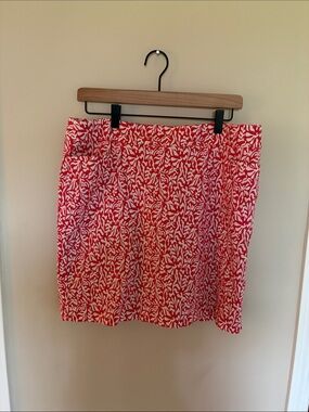 Chico's coral and White Printed Midi Skort